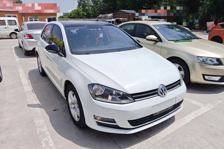 Used Volkswagen Golf 2017 230TSI Automatic Comfort Edition – Celebrating Milestone of One Million Units Front Right 45 Deg