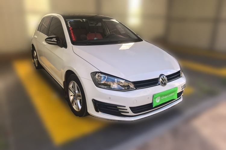 Used Volkswagen Golf 2017 230TSI Manual Comfort Edition – Celebrating Milestone of One Million Units Front Right 45 Deg