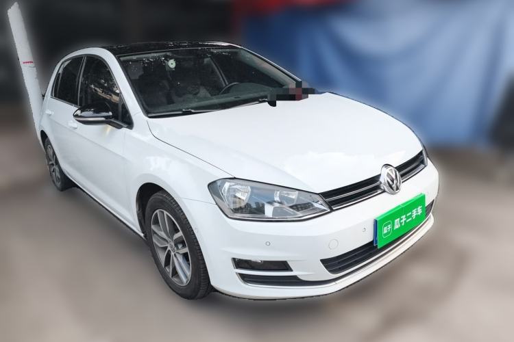Used Volkswagen Golf 2017 230TSI Automatic Luxury Million-Vehicle Commemorative Edition Front Right 45 Deg