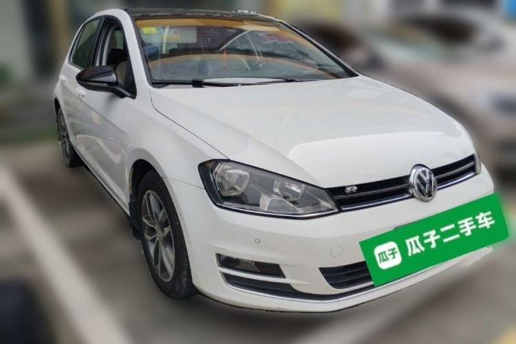 Used Volkswagen Golf 2017 230TSI Automatic Luxury Million-Vehicle Commemorative Edition Front Right 45 Deg