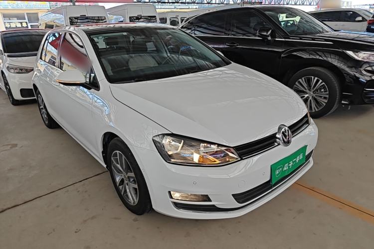 Used Volkswagen Golf 2017 230TSI Automatic Luxury Million-Vehicle Commemorative Edition Front Right 45 Deg