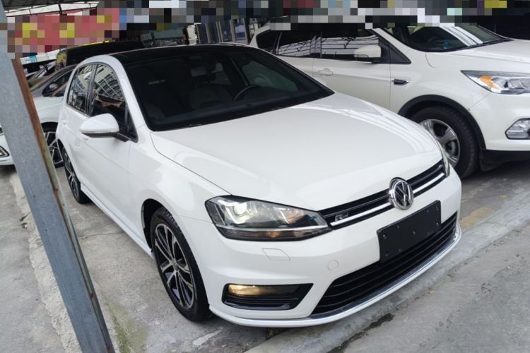 Used Volkswagen Golf 2017 280TSI Automatic R-Line Million-Vehicle Commemorative Edition Front Right 45 Deg