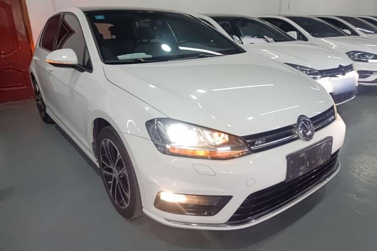 Used Volkswagen Golf 2017 280TSI Automatic R-Line Million-Vehicle Commemorative Edition Front Right 45 Deg
