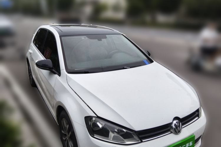 Used Volkswagen Golf 2017 230TSI Automatic Luxury Million-Vehicle Commemorative Edition Front Right 45 Deg