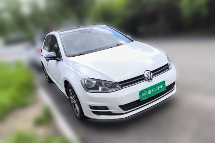 Used Volkswagen Golf 2017 230TSI Automatic Luxury Million-Vehicle Commemorative Edition Front Right 45 Deg