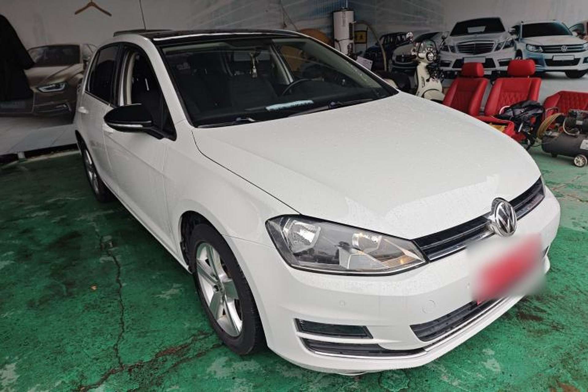 Used Volkswagen Golf 2017 230TSI Automatic Comfort Edition – Celebrating Milestone of One Million Units Front Right 45 Deg