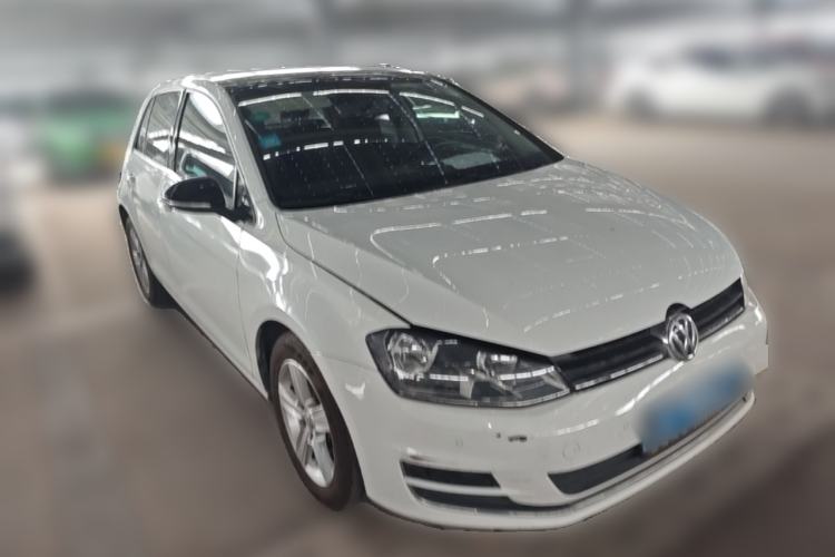 Used Volkswagen Golf 2017 230TSI Automatic Comfort Edition – Celebrating Milestone of One Million Units Front Right 45 Deg