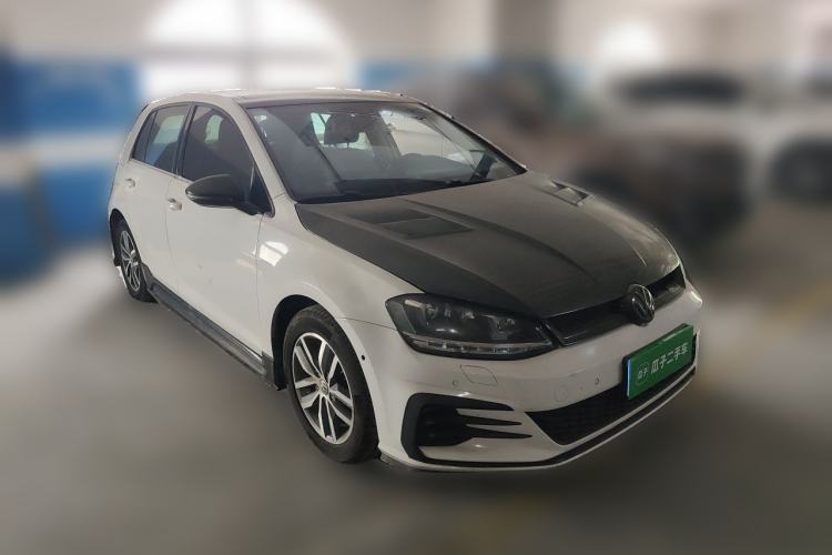 Used Volkswagen Golf 2017 230TSI Automatic Luxury Million-Vehicle Commemorative Edition Front Right 45 Deg