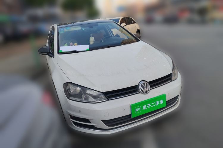 Used Volkswagen Golf 2017 230TSI Automatic Luxury Million-Vehicle Commemorative Edition Front Right 45 Deg