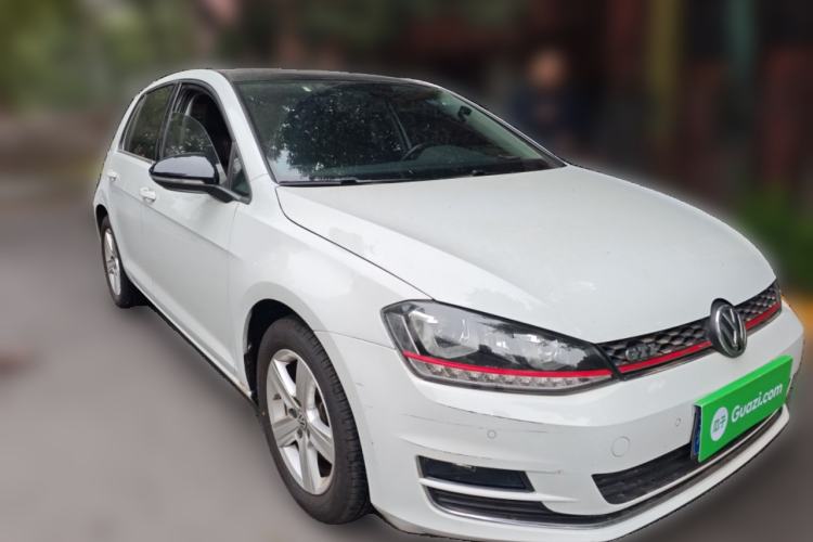 Used Volkswagen Golf 2017 230TSI Manual Comfort Edition – Celebrating Milestone of One Million Units Front Right 45 Deg