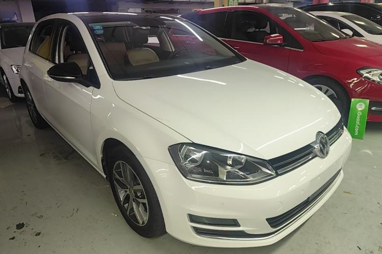 Used Volkswagen Golf 2017 230TSI Automatic Luxury Million-Vehicle Commemorative Edition Front Right 45 Deg