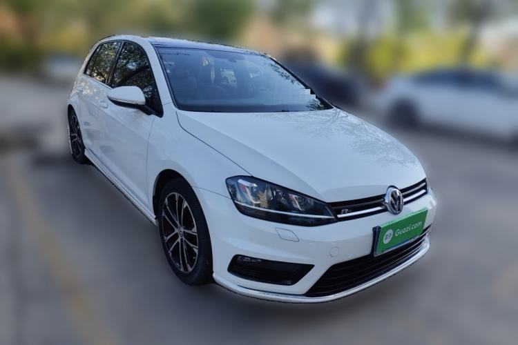 Used Volkswagen Golf 2017 280TSI Automatic R-Line Million-Vehicle Commemorative Edition Front Right 45 Deg