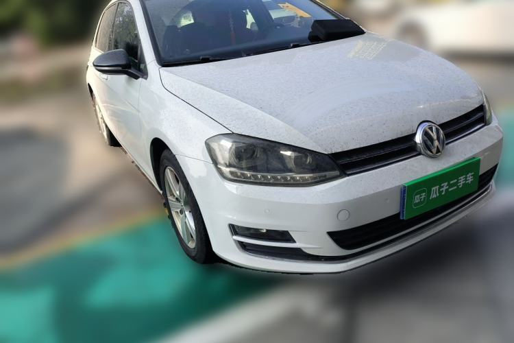 Used Volkswagen Golf 2017 230TSI Automatic Comfort Edition – Celebrating Milestone of One Million Units Front Right 45 Deg