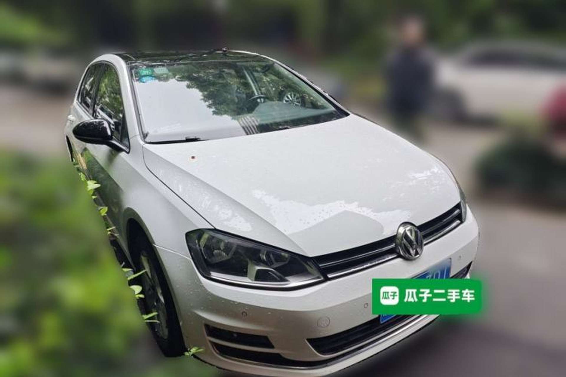 Used Volkswagen Golf 2017 1.6L Automatic Comfort Million-Vehicle Anniversary Edition Front Right 45 Deg