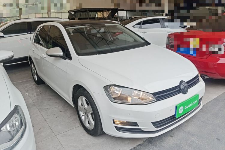 Used Volkswagen Golf 2017 230TSI Automatic Comfort Edition – Celebrating Milestone of One Million Units Front Right 45 Deg