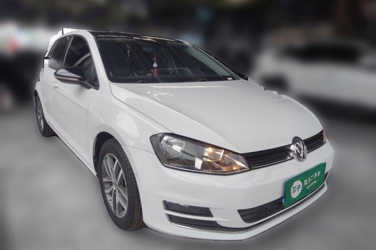 Used Volkswagen Golf 2017 230TSI Automatic Luxury Million-Vehicle Commemorative Edition Front Right 45 Deg