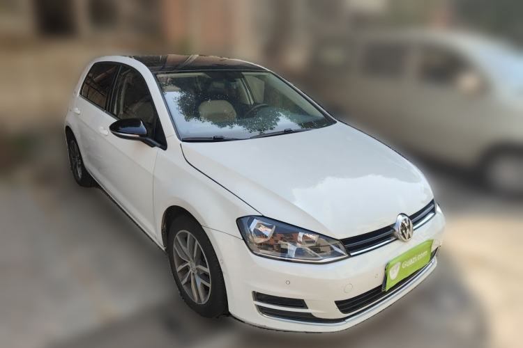 Used Volkswagen Golf 2017 230TSI Automatic Luxury Million-Vehicle Commemorative Edition Front Right 45 Deg