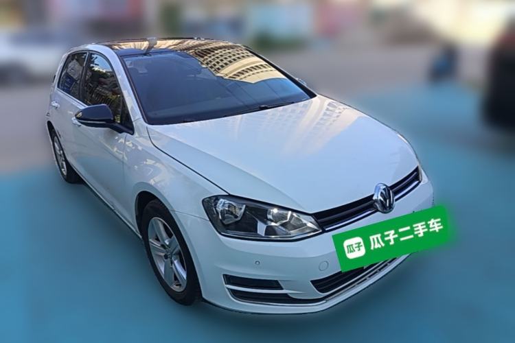 Used Volkswagen Golf 2017 230TSI Automatic Comfort Edition – Celebrating Milestone of One Million Units Front Right 45 Deg