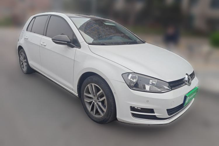 Used Volkswagen Golf 2017 230TSI Automatic Luxury Million-Vehicle Commemorative Edition Front Right 45 Deg