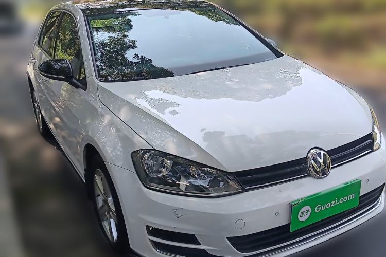 Used Volkswagen Golf 2017 1.6L Automatic Comfort Million-Vehicle Anniversary Edition Front Right 45 Deg