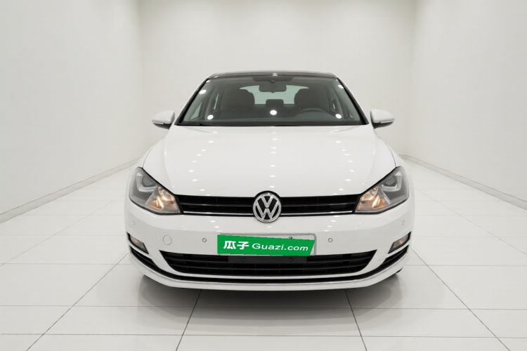 Used Volkswagen Golf 2017 230TSI Manual Comfort Edition – Celebrating Milestone of One Million Units Front