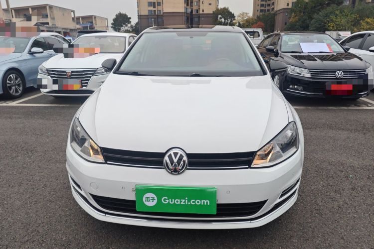 Used Volkswagen Golf 2017 1.6L Automatic Comfort Million-Vehicle Anniversary Edition Front