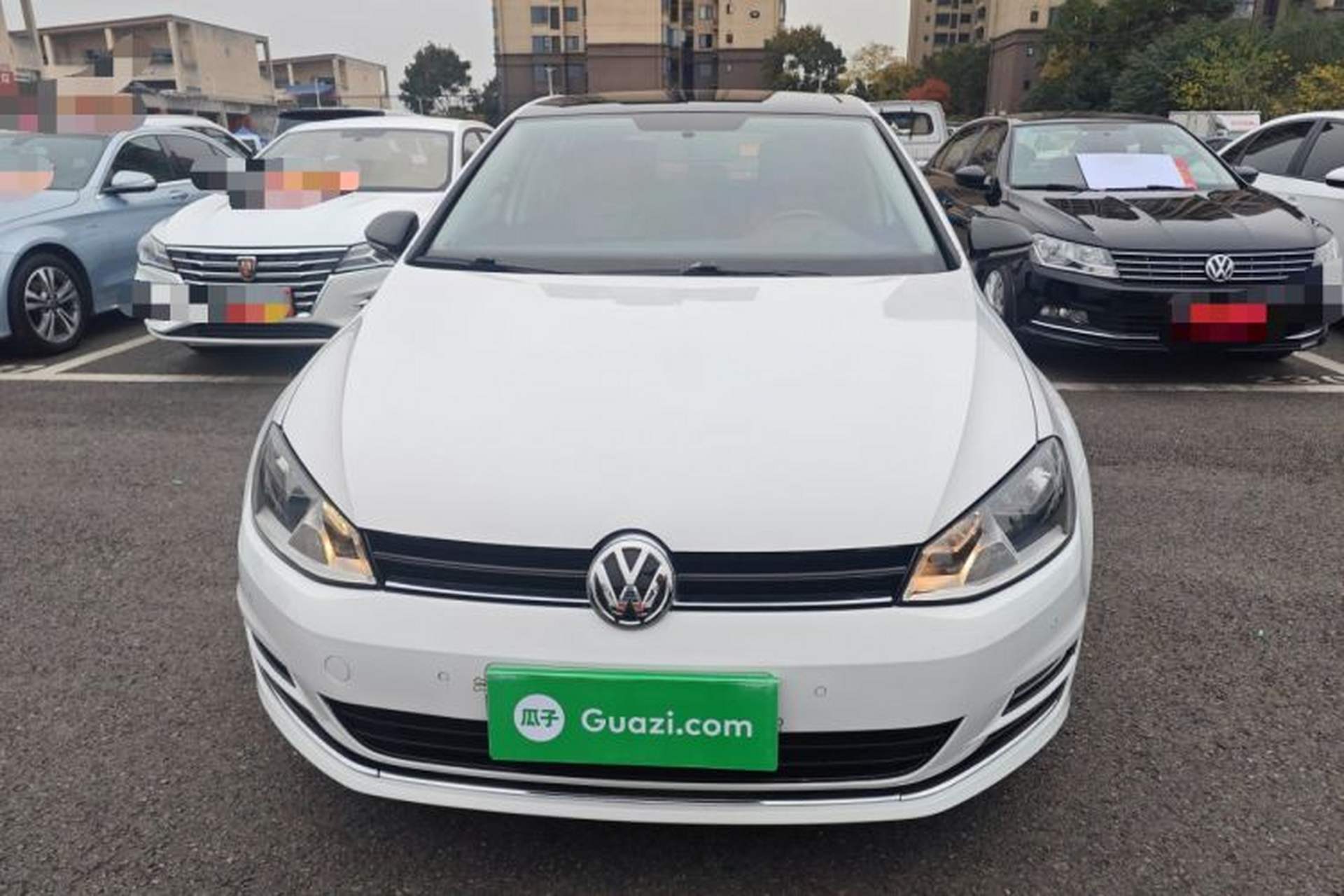 Used Volkswagen Golf 2017 1.6L Automatic Comfort Million-Vehicle Anniversary Edition Front