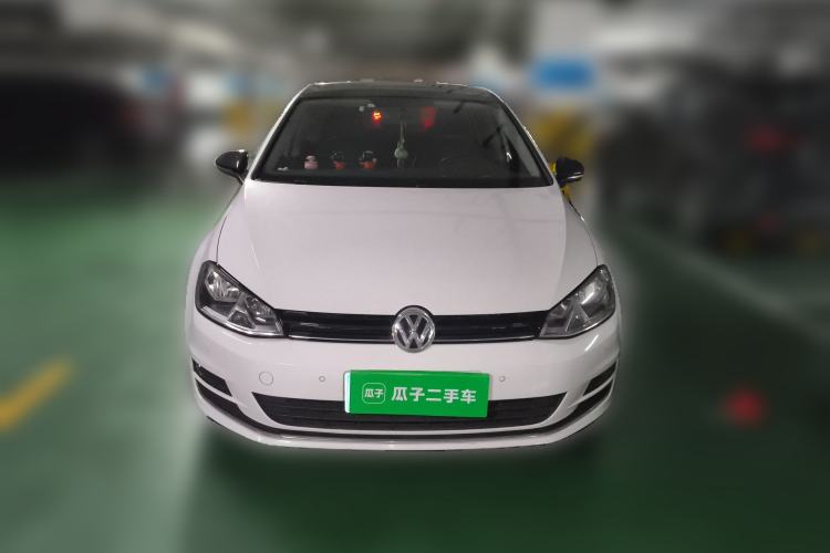Used Volkswagen Golf 2017 230TSI Automatic Comfort Edition – Celebrating Milestone of One Million Units Front