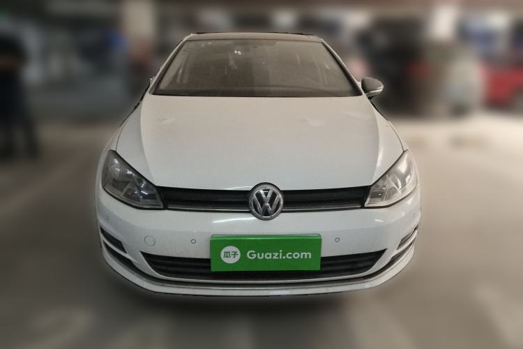 Used Volkswagen Golf 2017 1.6L Automatic Comfort Million-Vehicle Anniversary Edition Front
