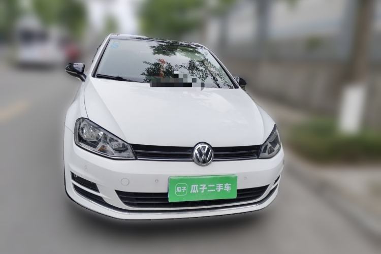 Used Volkswagen Golf 2017 1.6L Automatic Comfort Million-Vehicle Anniversary Edition Front