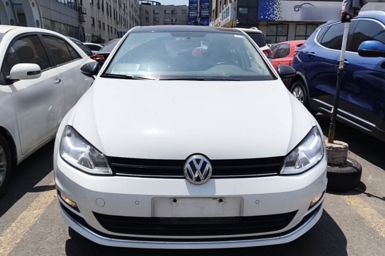 Used Volkswagen Golf 2017 230TSI Automatic Comfort Edition – Celebrating Milestone of One Million Units Front