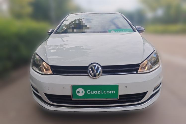Used Volkswagen Golf 2017 1.6L Automatic Comfort Million-Vehicle Anniversary Edition Front