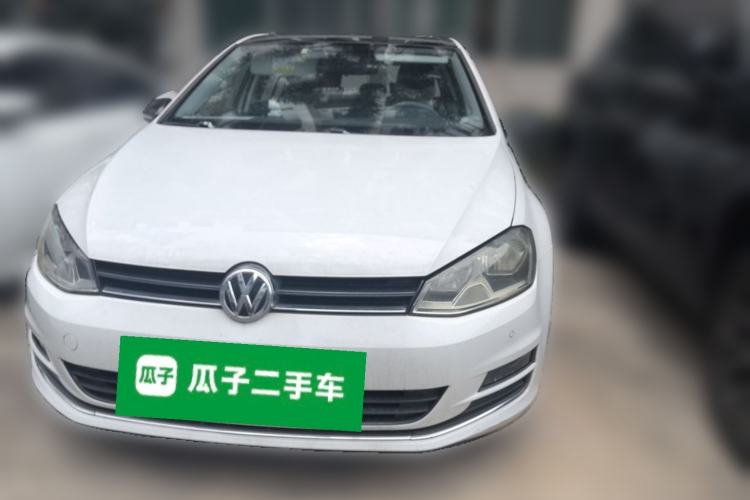 Used Volkswagen Golf 2017 1.6L Automatic Comfort Million-Vehicle Anniversary Edition Front