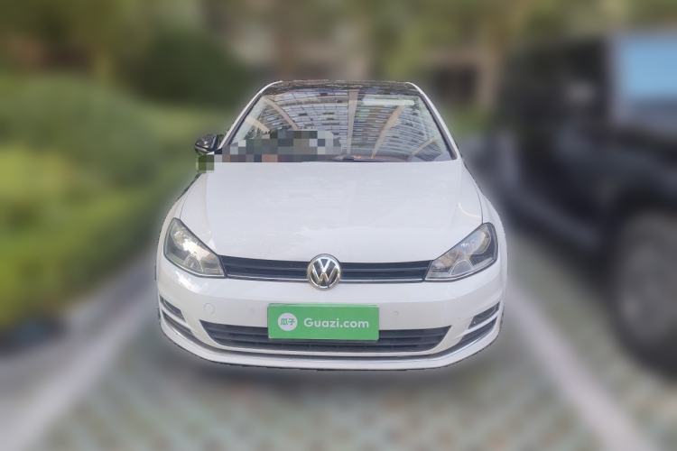 Used Volkswagen Golf 2017 1.6L Automatic Comfort Million-Vehicle Anniversary Edition Front
