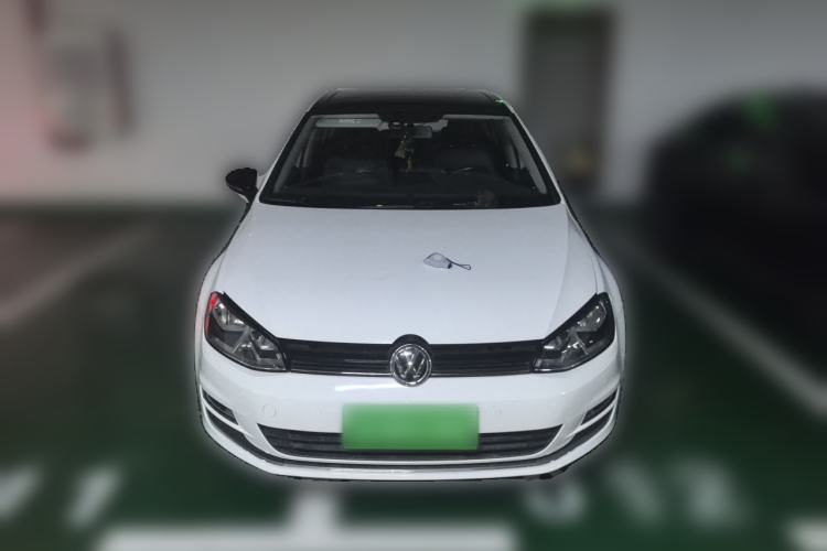 Used Volkswagen Golf 2017 1.6L Automatic Comfort Million-Vehicle Anniversary Edition Front