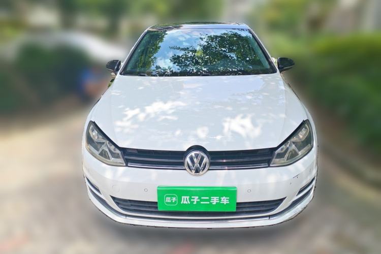 Used Volkswagen Golf 2017 230TSI Automatic Comfort Edition – Celebrating Milestone of One Million Units Front