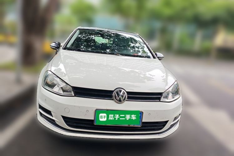 Used Volkswagen Golf 2017 1.6L Automatic Comfort Million-Vehicle Anniversary Edition Front
