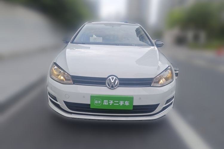 Used Volkswagen Golf 2017 230TSI Automatic Comfort Edition – Celebrating Milestone of One Million Units Front