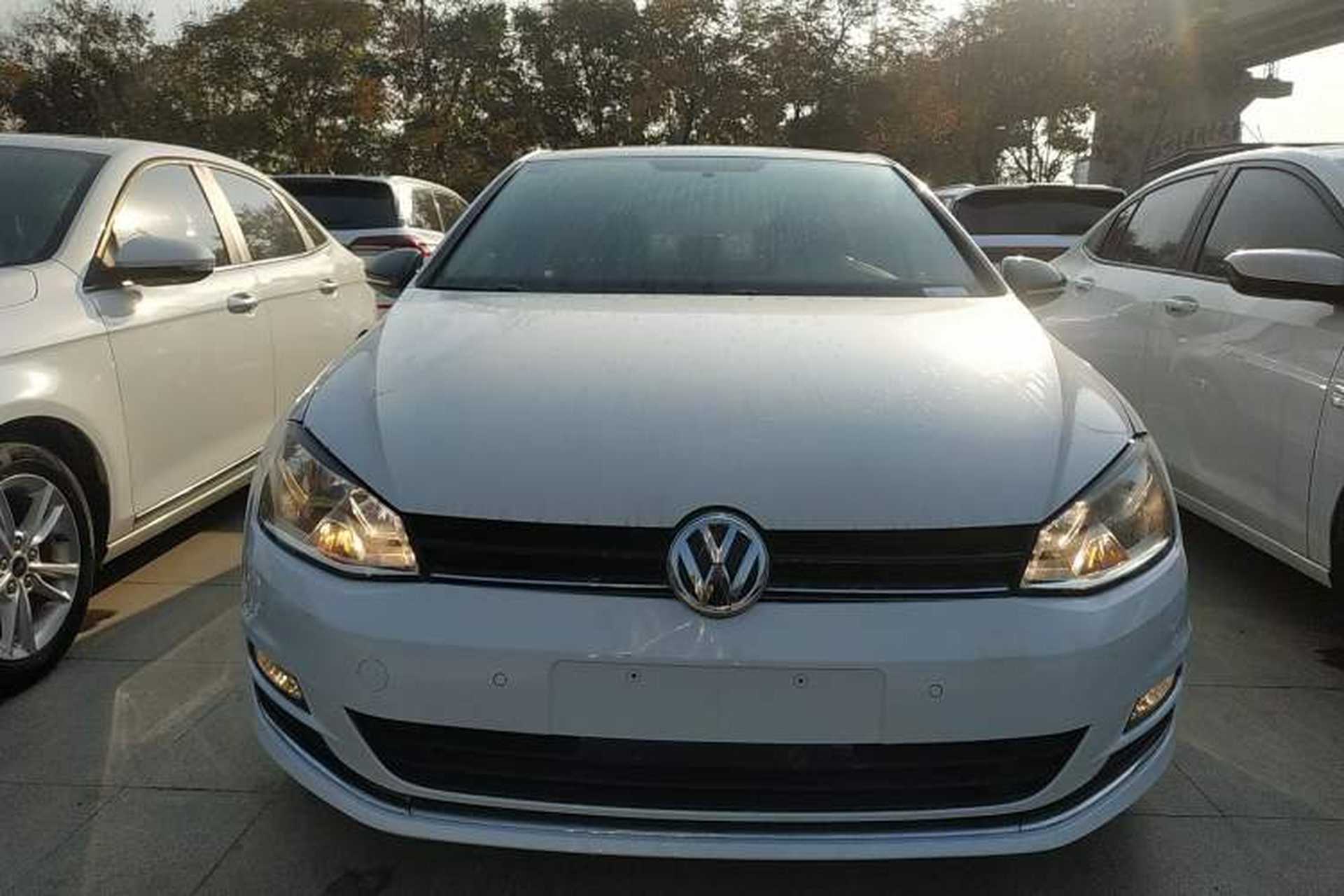 Used Volkswagen Golf 2017 230TSI Automatic Comfort Edition – Celebrating Milestone of One Million Units Front