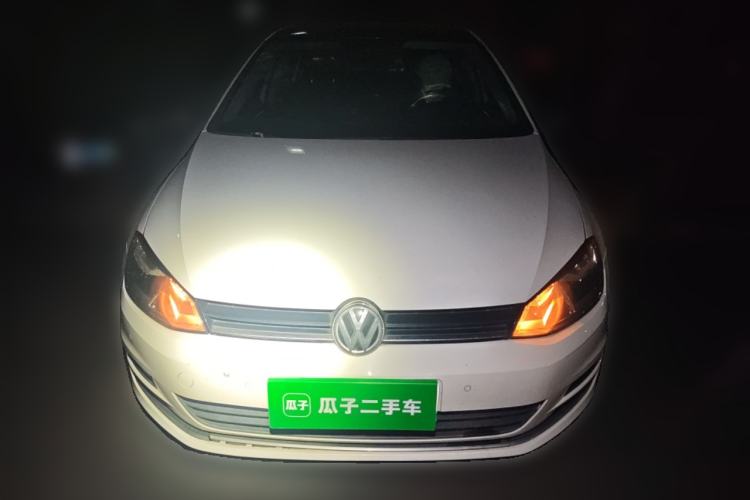 Used Volkswagen Golf 2017 1.6L Automatic Comfort Million-Vehicle Anniversary Edition Front
