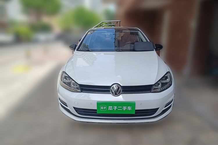 Used Volkswagen Golf 2017 1.6L Automatic Comfort Million-Vehicle Anniversary Edition Front