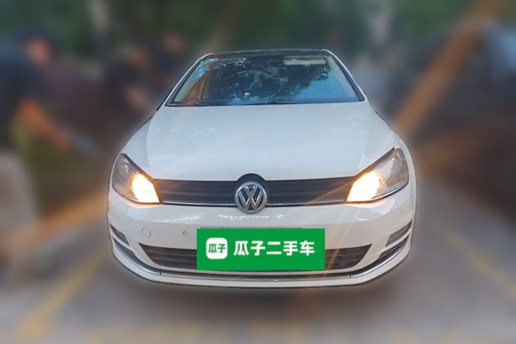 Used Volkswagen Golf 2017 1.6L Automatic Comfort Million-Vehicle Anniversary Edition Front