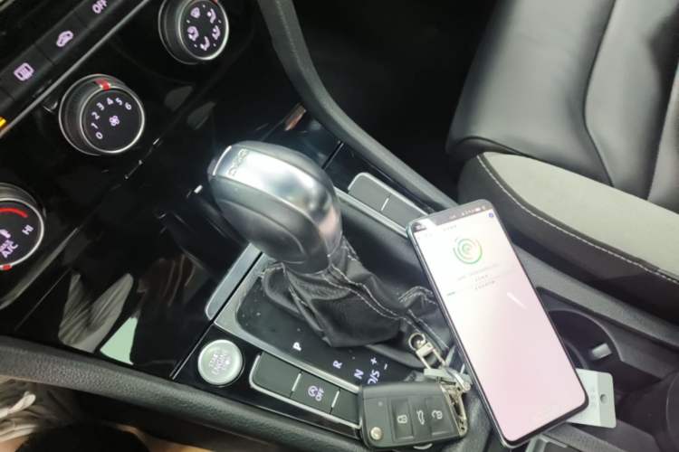 Used Volkswagen Golf 2017 280TSI Automatic R-Line Million-Vehicle Commemorative Edition Gear Lever