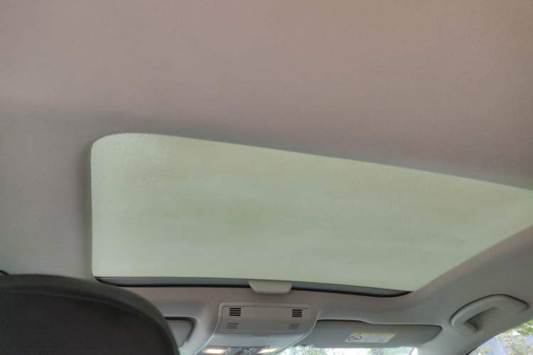 Used Volkswagen Golf 2017 1.6L Automatic Comfort Million-Vehicle Anniversary Edition Headliner