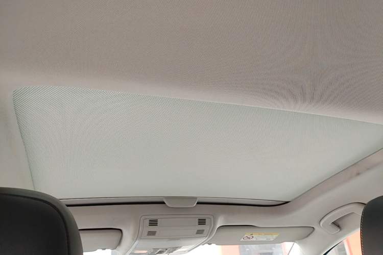 Used Volkswagen Golf 2017 230TSI Automatic Luxury Million-Vehicle Commemorative Edition Headliner