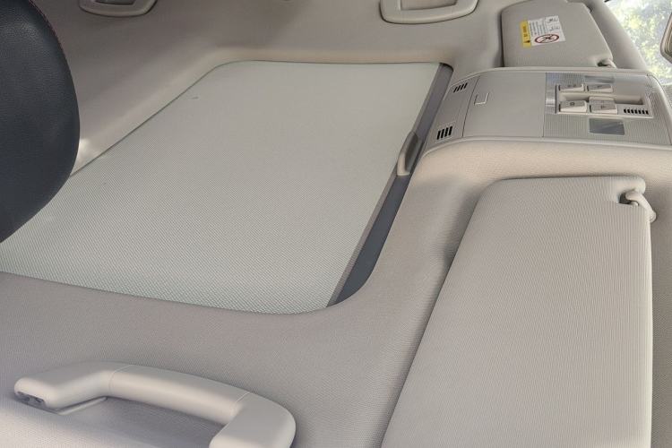 Used Volkswagen Golf 2017 1.6L Automatic Comfort Million-Vehicle Anniversary Edition Headliner