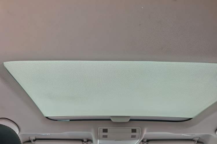 Used Volkswagen Golf 2017 230TSI Automatic Luxury Million-Vehicle Commemorative Edition Headliner