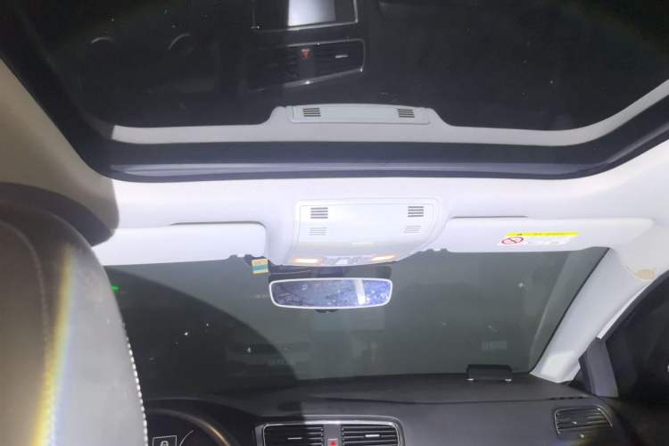 Used Volkswagen Golf 2017 230TSI Automatic Luxury Million-Vehicle Commemorative Edition Headliner