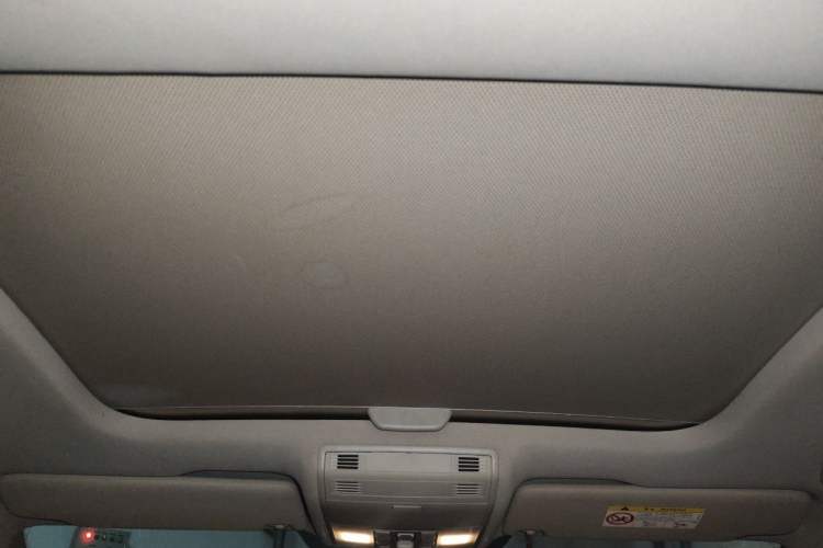 Used Volkswagen Golf 2017 1.6L Automatic Comfort Million-Vehicle Anniversary Edition Headliner
