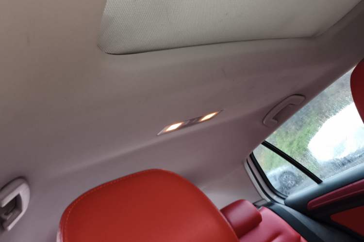 Used Volkswagen Golf 2017 1.6L Automatic Comfort Million-Vehicle Anniversary Edition Headliner